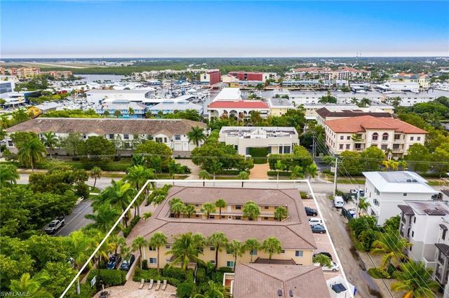 980 7th AVE S 101, Naples, FL 34102