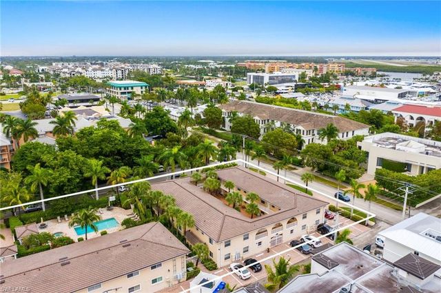 980 7th AVE S 101, Naples, FL 34102