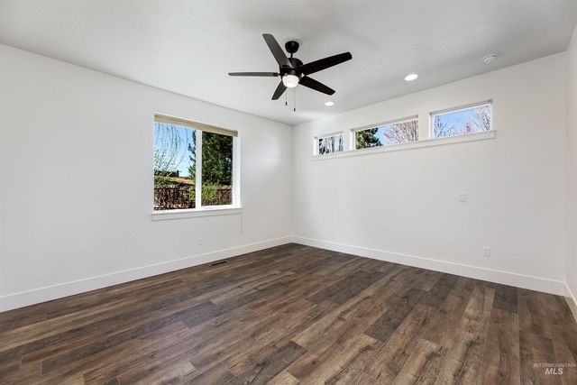 3961 W Caragana Ct, Meridian, ID 83646