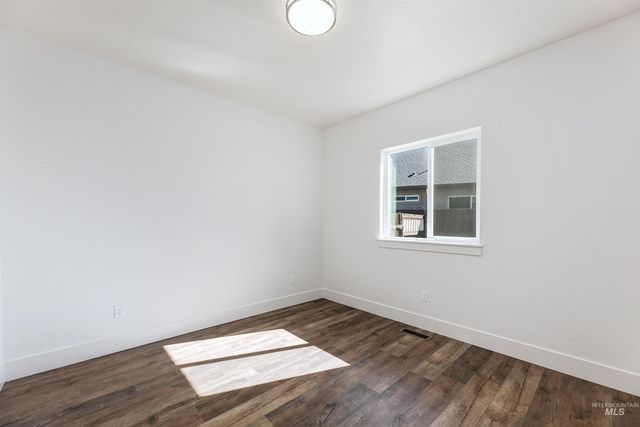 3961 W Caragana Ct, Meridian, ID 83646