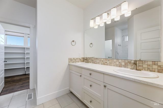 3961 W Caragana Ct, Meridian, ID 83646