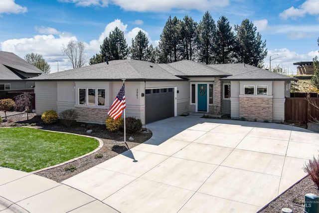 3961 W Caragana Ct, Meridian, ID 83646
