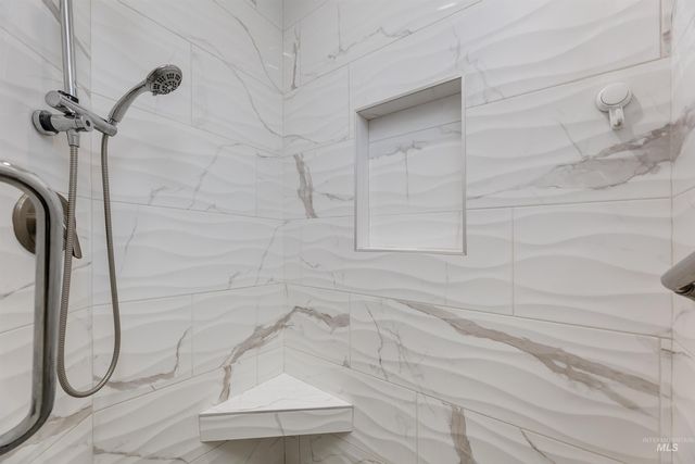 3961 W Caragana Ct, Meridian, ID 83646