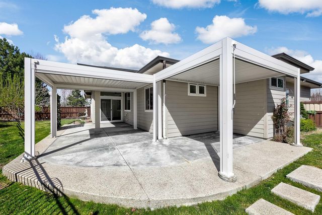 3961 W Caragana Ct, Meridian, ID 83646