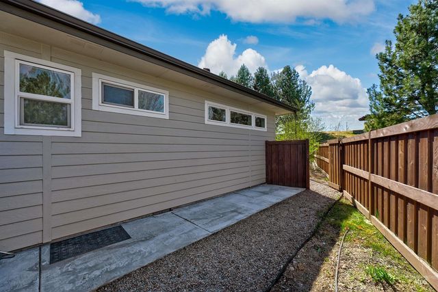 3961 W Caragana Ct, Meridian, ID 83646