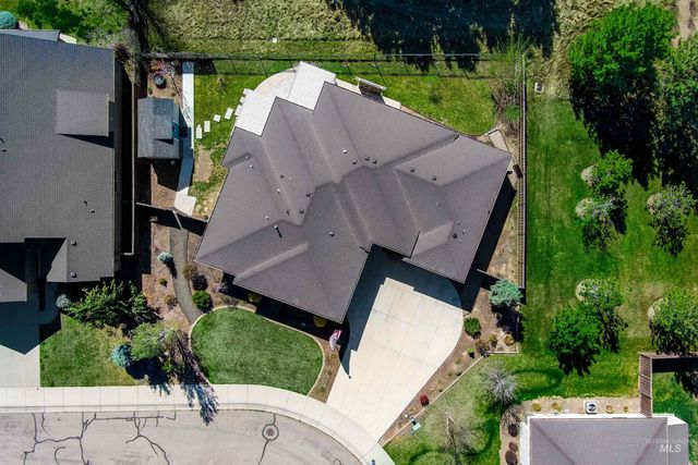 3961 W Caragana Ct, Meridian, ID 83646