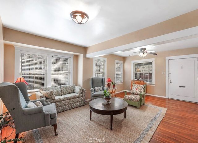 3654 7th Avenue, Los Angeles, CA 90018