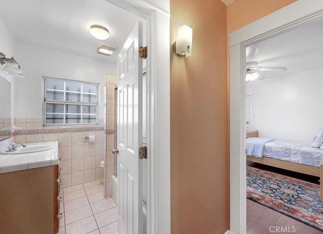 3654 7th Avenue, Los Angeles, CA 90018