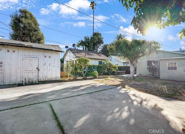 3654 7th Avenue, Los Angeles, CA 90018