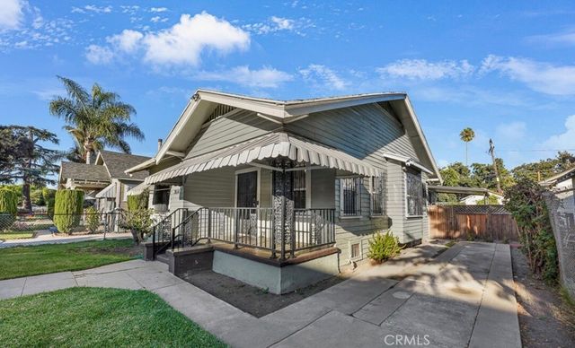 3654 7th Avenue, Los Angeles, CA 90018