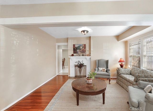 3654 7th Avenue, Los Angeles, CA 90018