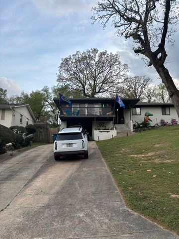 3717 Loch Lane, North Little Rock, AR 72116