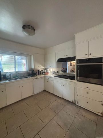 3717 Loch Lane, North Little Rock, AR 72116