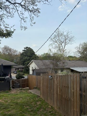 3717 Loch Lane, North Little Rock, AR 72116