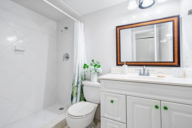 9280 SW 3rd Street 802, Boca Raton, FL 33428