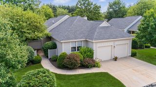 27 Gleneagle Drive, Bedford, NH 03110