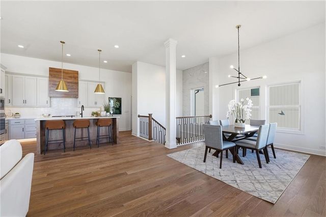 1520 NE Stewart Place, Lee's Summit, MO 64064