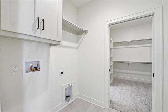 1520 NE Stewart Place, Lee's Summit, MO 64064