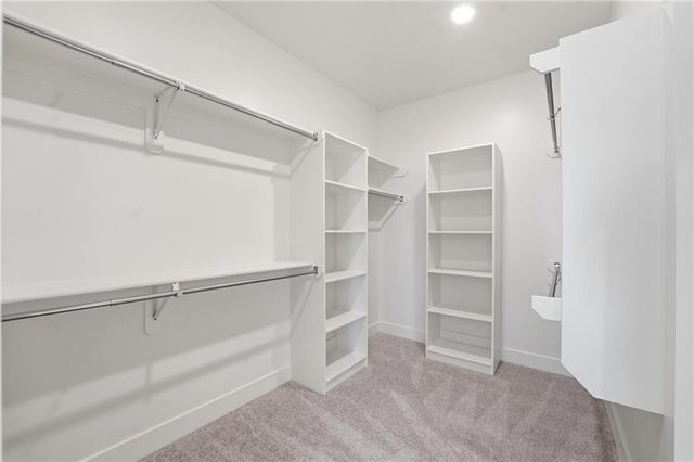 1520 NE Stewart Place, Lee's Summit, MO 64064