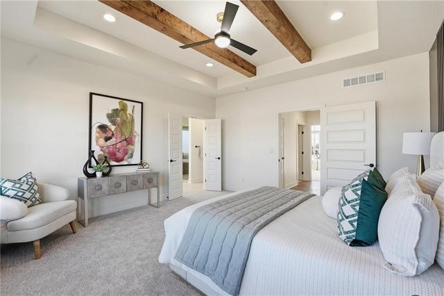 1520 NE Stewart Place, Lee's Summit, MO 64064