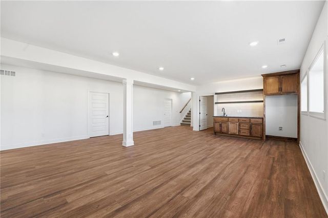 1520 NE Stewart Place, Lee's Summit, MO 64064