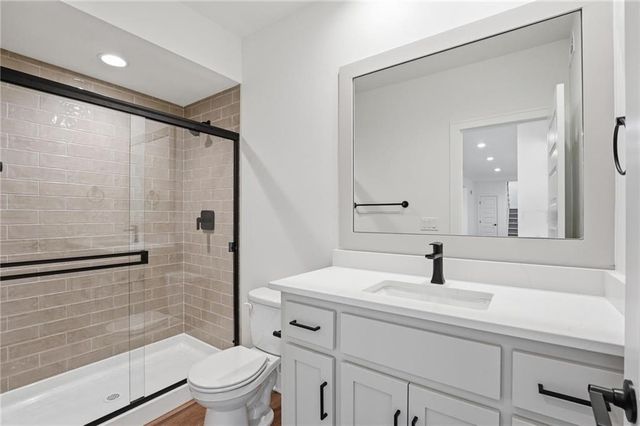 1520 NE Stewart Place, Lee's Summit, MO 64064