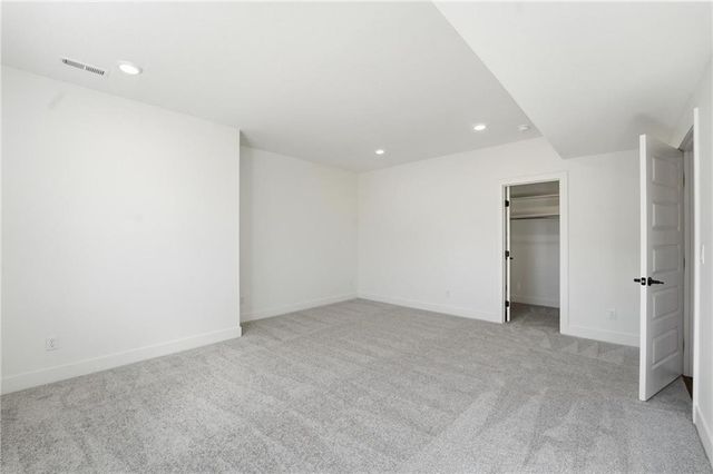 1520 NE Stewart Place, Lee's Summit, MO 64064