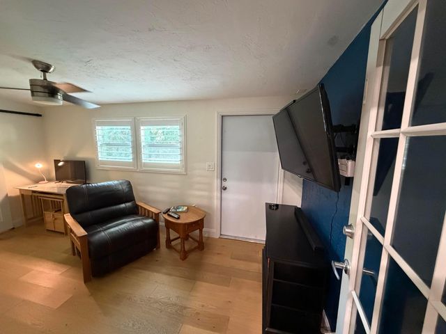 2824 Crown Court, Delray Beach, FL 33445