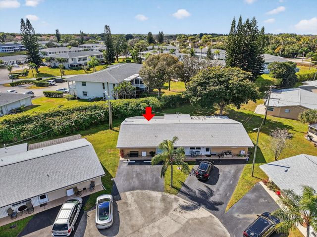 2824 Crown Court, Delray Beach, FL 33445