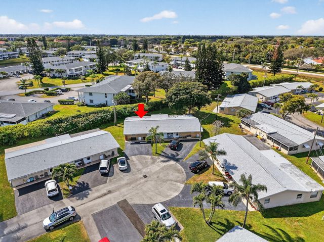 2824 Crown Court, Delray Beach, FL 33445