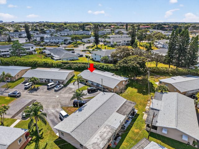 2824 Crown Court, Delray Beach, FL 33445