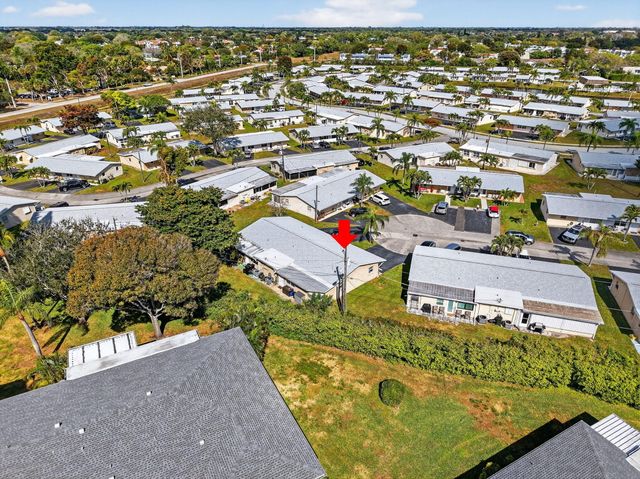 2824 Crown Court, Delray Beach, FL 33445