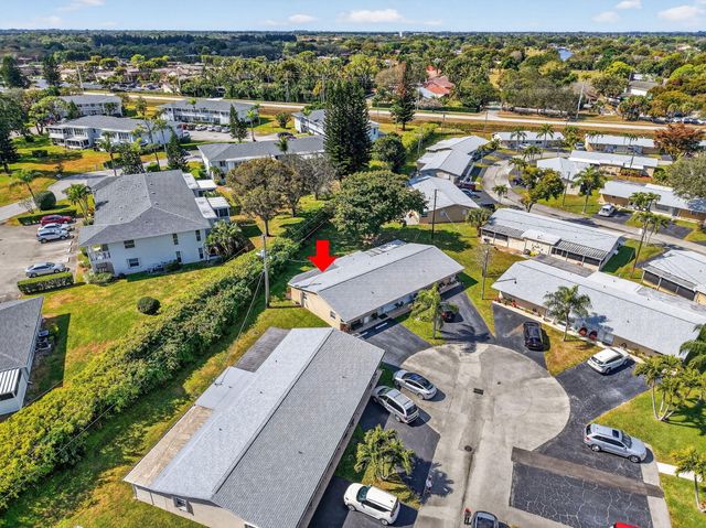 2824 Crown Court, Delray Beach, FL 33445