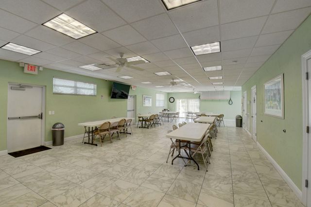 2824 Crown Court, Delray Beach, FL 33445