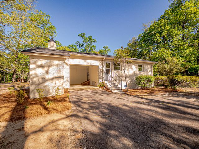 5900 Brookland Drive, Sumter, SC 29154