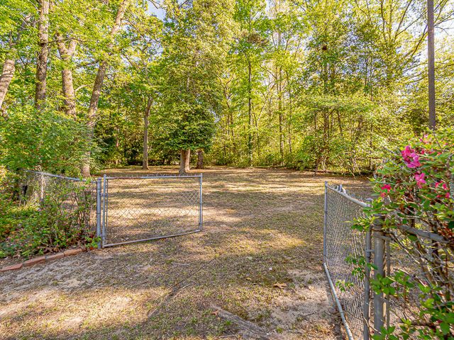 5900 Brookland Drive, Sumter, SC 29154