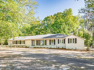 5900 Brookland Drive, Sumter, SC 29154