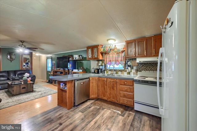 563 PINE DRIVE, York, PA 17406