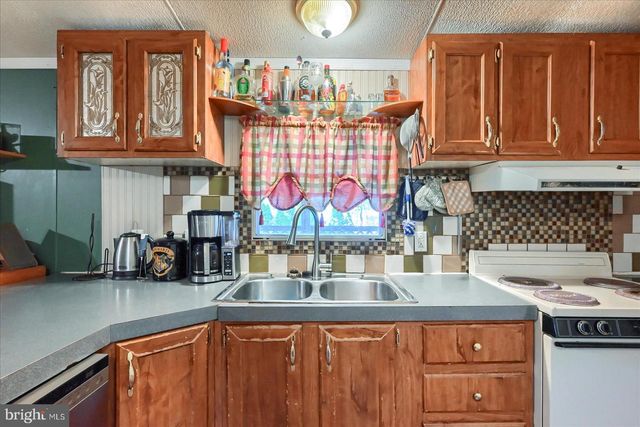 563 PINE DRIVE, York, PA 17406