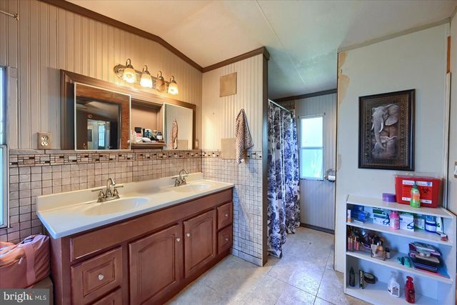 563 PINE DRIVE, York, PA 17406