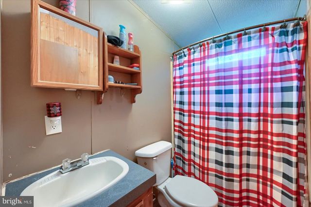 563 PINE DRIVE, York, PA 17406