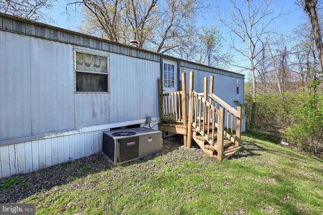 563 PINE DRIVE, York, PA 17406