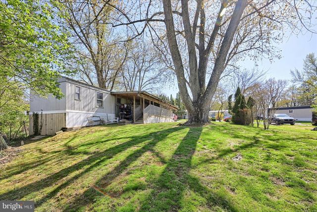 563 PINE DRIVE, York, PA 17406