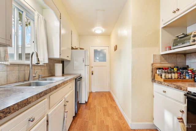 1707 4th St S, Nampa, ID 83651