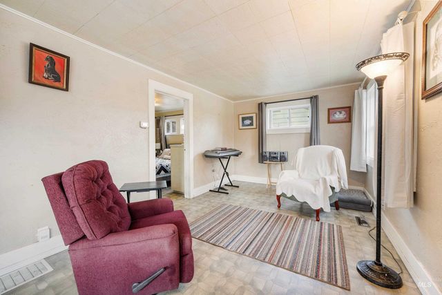 1707 4th St S, Nampa, ID 83651