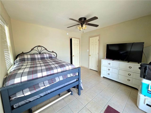 555 W Haystack Drive, Meadview, AZ 86444