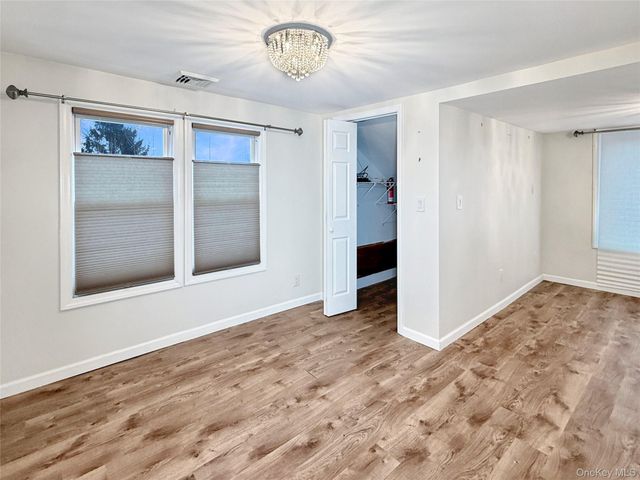 18 Grove Street, Highland, NY 12528