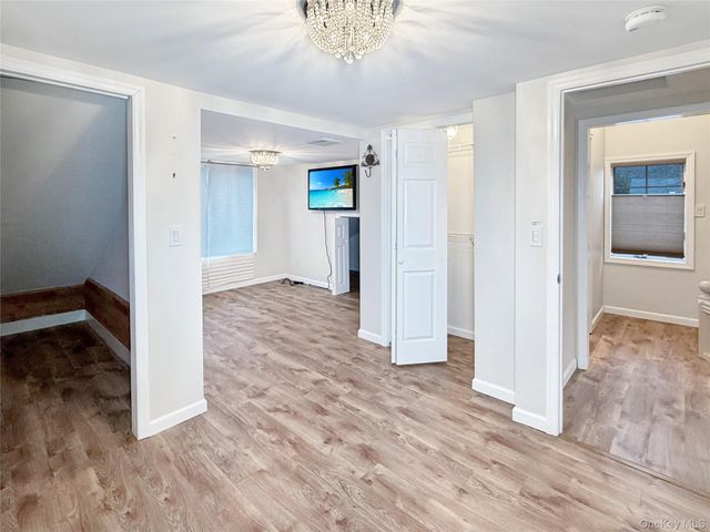 18 Grove Street, Highland, NY 12528