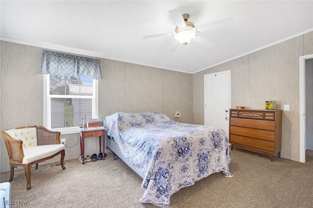 32 C Street SW, Navarre, OH 44662