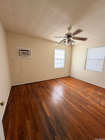 173 W DICKSON AVE, San Antonio, TX 78214